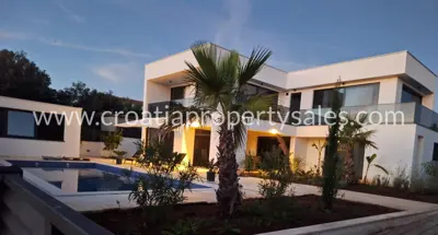 Villa 237 m², Šolta - modern villa with pool and wellness area - 2