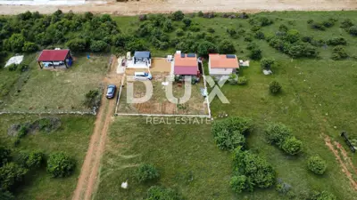 ZADAR, VRSI - Bungalow in isolierter Lage