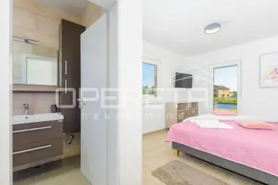 House 156 m², Svetvinčenat - quiet settlement and pool - 12