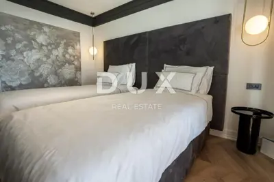 Hotel 758 m², Buje - restaurant, pool and sea view - 20