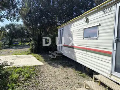 ISTRA, PERUŠKI - Zemljište 2. red do mora s kamp kućicom, solarne, vod - 3