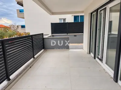 Dalmacija, Makarska, trosobni stan, 82,74 m², vrt - 5