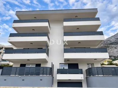 Dalmacija, Makarska, trosobni stan, 82,74 m², vrt - 12