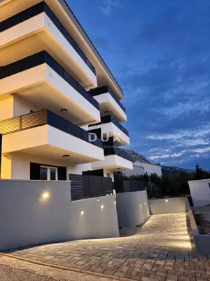 Dalmacija, Makarska, trosobni stan, 82,74 m², vrt - 11