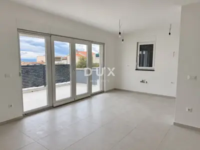 Dalmacija, Makarska, trosobni stan, 82,74 m², vrt - 4
