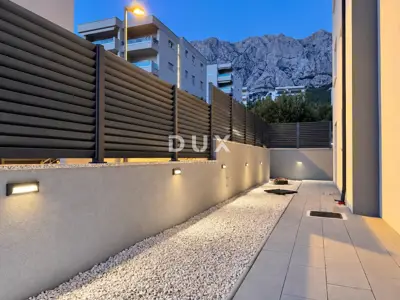 Dalmacija, Makarska, trosobni stan, 82,74 m², vrt - 8