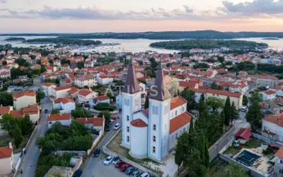 Kamena kuća 90 m², Medulin - stara jezgra i blizu mora