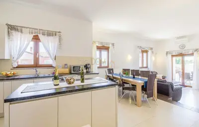 Vila 327 m², Jadreški - bazen i okućnica 550 m² - 12