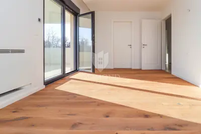 Villa 200 m², Poreč - pool 45 m² and balcony 25 m² - 9