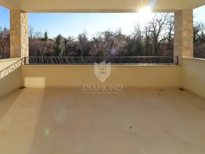 Villa 200 m², Poreč - pool 45 m² and balcony 25 m² - 17