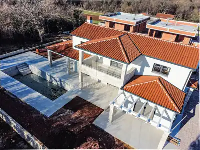 Villa 200 m², Poreč - pool 45 m² and balcony 25 m² - 2