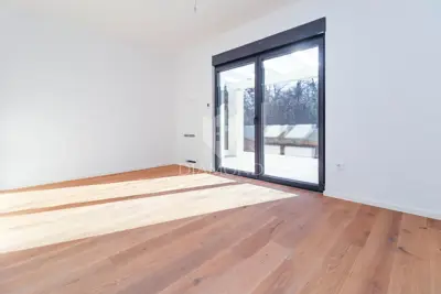 Villa 200 m², Poreč - pool 45 m² and balcony 25 m² - 7
