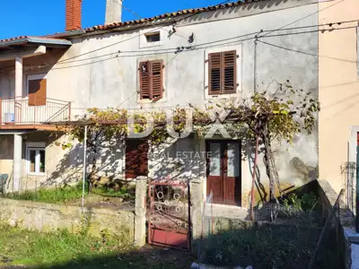 ISTRA, BARBAN - Mehrere Objekte zur Adaptierung in ruhiger Lage