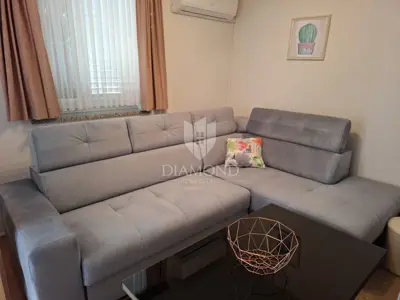 Velika kuća sa bazenom u Labinu - 10