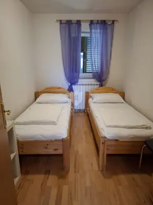 Velika kuća sa bazenom u Labinu - 20