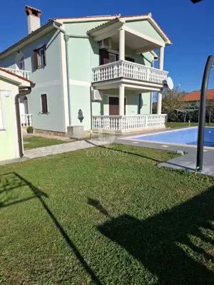 Velika kuća sa bazenom u Labinu - 2