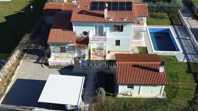 Velika kuća sa bazenom u Labinu - 5