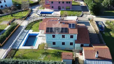 Velika kuća sa bazenom u Labinu - 6
