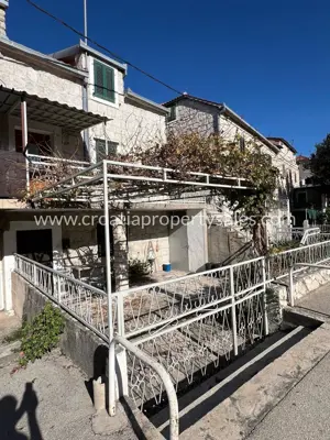 Doppelhaushälfte 245 m², Kaštela - Meerblick - 2