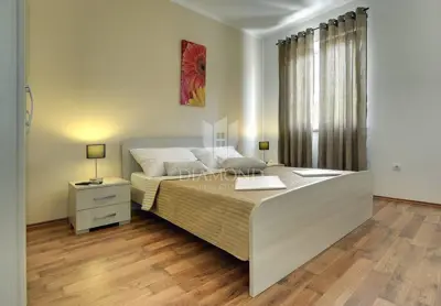 Kuća 300 m², Medulin - 500 m od mora - 15