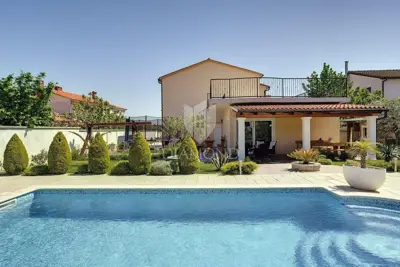 Kuća 300 m², Medulin - 500 m od mora - 22
