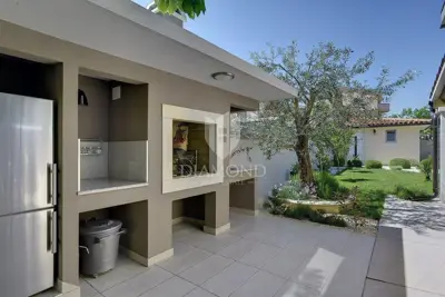 Kuća 300 m², Medulin - 500 m od mora - 21