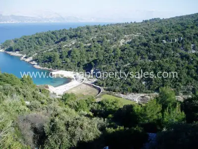 Agricultural land 30,500 m², Brač - first row to the sea - 2