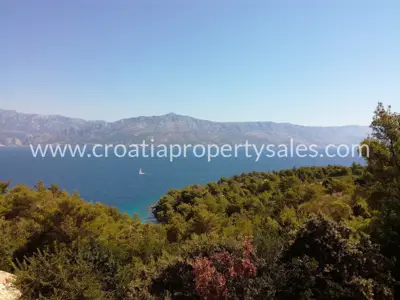 Agricultural land 30,500 m², Brač - first row to the sea - 6