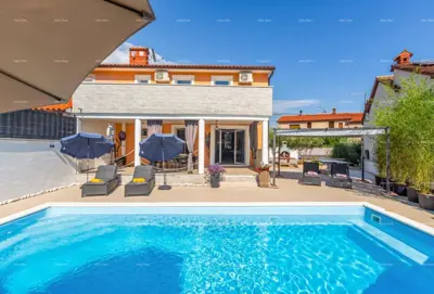 Kuća u Marčani, centar, bazen i uređena okućnica