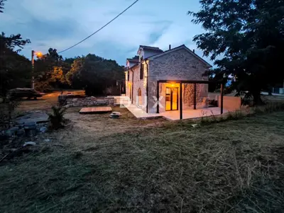 Haus 126 m², Labin - adaptierte steinerne Schönheit