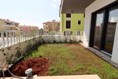 Apartment in Premantura, 2 bedrooms, terrace and pool - 11