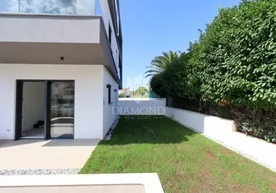 Apartment in Premantura, 2 bedrooms, terrace and pool - 2
