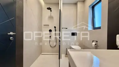 Vila s panoramskim pogledom na more i Velebit, 275 m² - 12