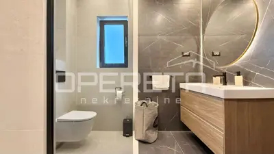 Vila s panoramskim pogledom na more i Velebit, 275 m² - 13