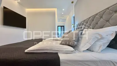 Vila s panoramskim pogledom na more i Velebit, 275 m² - 20