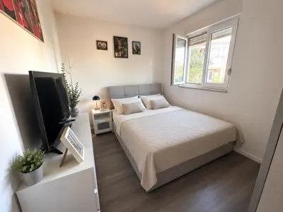 Stan 42 m² u Ližnjanu, pogled na more i terasa - 7