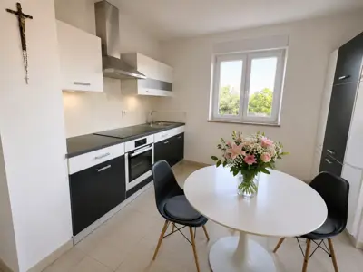 Stan 42 m² u Ližnjanu, pogled na more i terasa