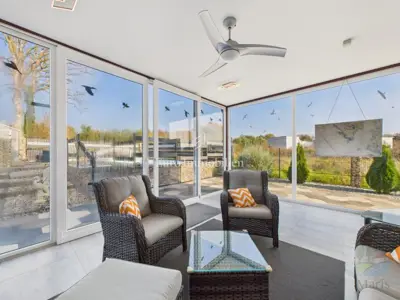 Kuća 291 m², Medulin - grijani bazen i jacuzzi - 13