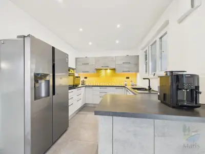 Kuća 291 m², Medulin - grijani bazen i jacuzzi - 22
