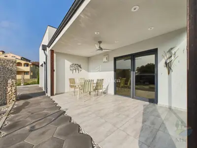 Kuća 291 m², Medulin - grijani bazen i jacuzzi - 5