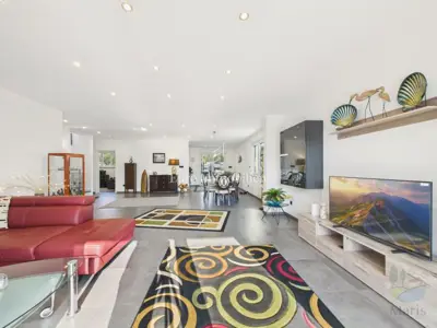 Kuća 291 m², Medulin - grijani bazen i jacuzzi - 12