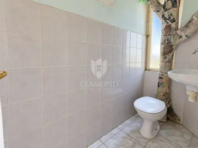 Stan 76 m², Rijeka Centar - za potpunu adaptaciju - 10