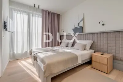 Villa 300 m², Primošten - Infinity-Pool und Meerblick - 18
