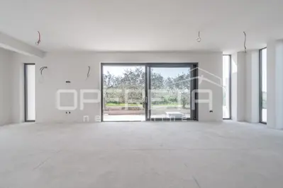 Haus 167 m², Poreč - in der Endphase des Baus - 6