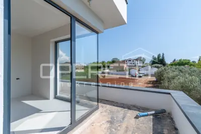 Haus 167 m², Poreč - in der Endphase des Baus - 11