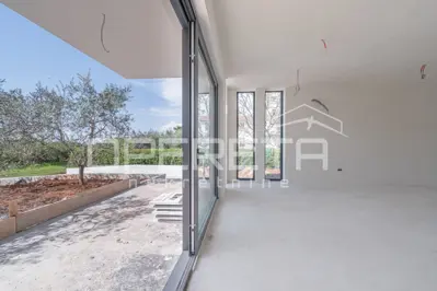 Haus 167 m², Poreč - in der Endphase des Baus - 4