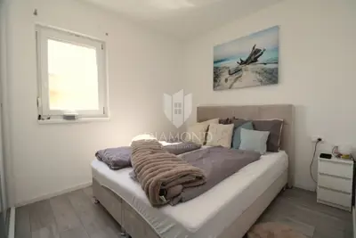 Stan 50 m², Saršoni - vrt 33 m² i parkirno mjesto - 8