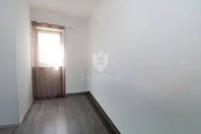 Stan 50 m², Saršoni - vrt 33 m² i parkirno mjesto - 9