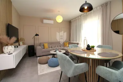 Stan 50 m², Saršoni - vrt 33 m² i parkirno mjesto - 2