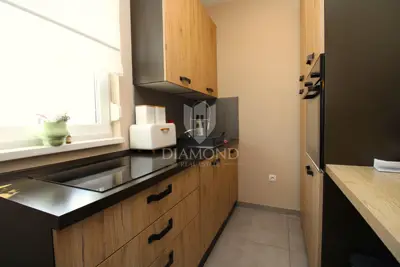 Stan 50 m², Saršoni - vrt 33 m² i parkirno mjesto - 6